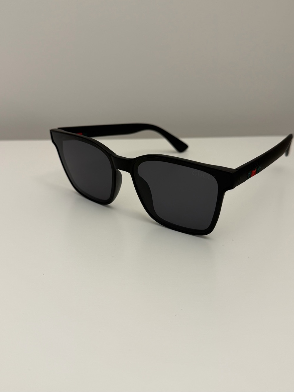 Gucci Unisex Black Square Sunglasses